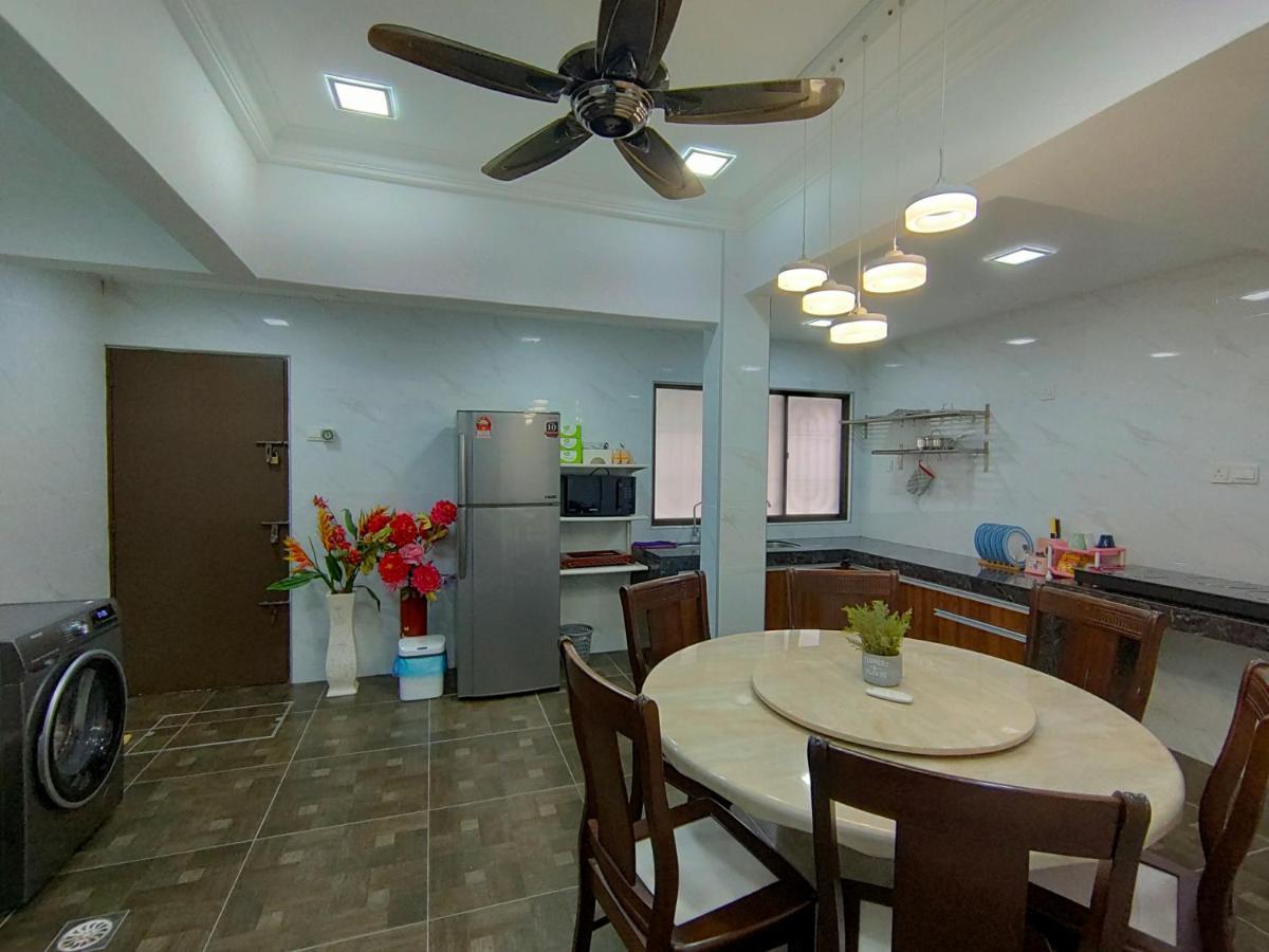 Three-Bedroom House At Tyara Homestay Sunway Petaling Jaya Εξωτερικό φωτογραφία